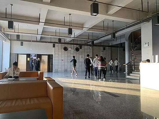 字节跳动接盘锤子科技,罗永浩的头痛真的结束