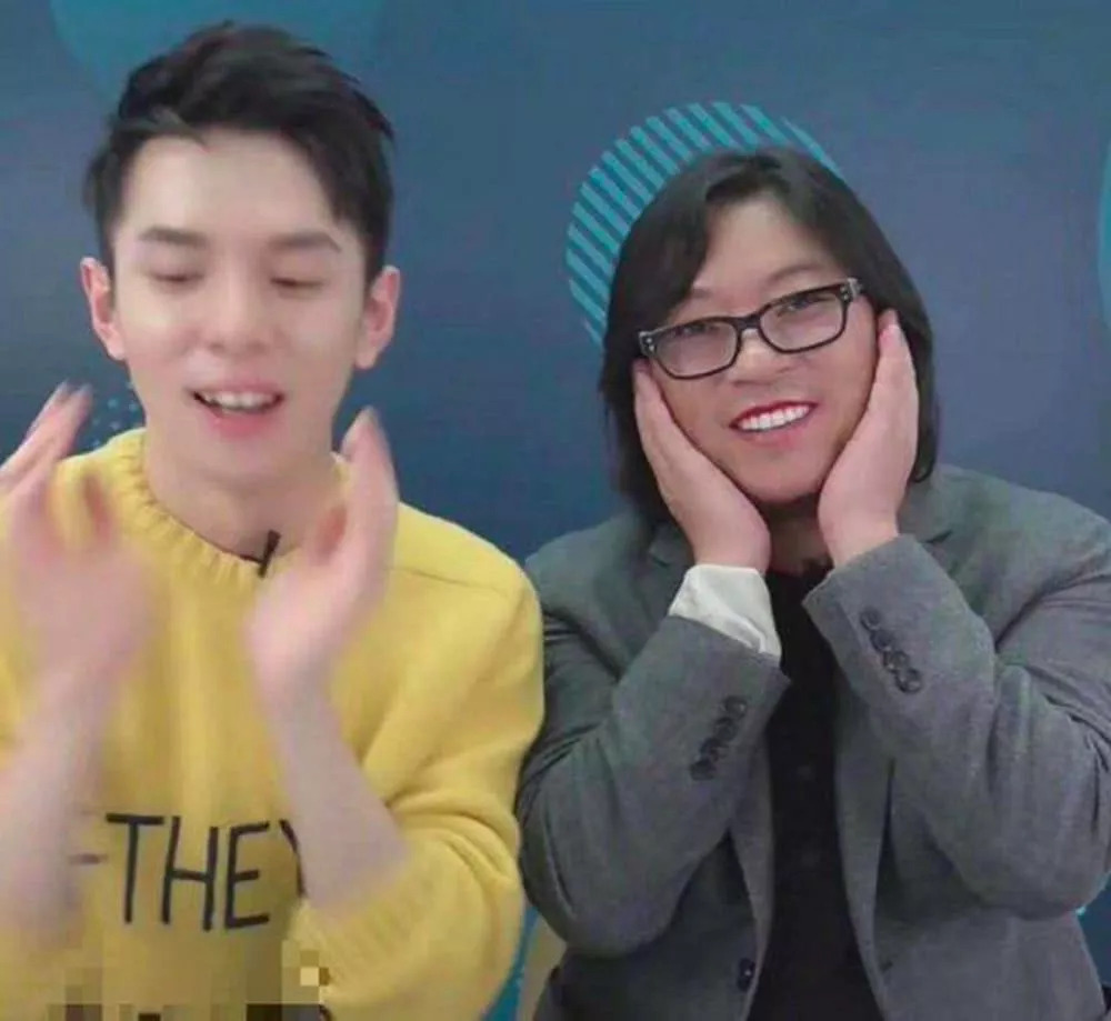 在抖音快手卖课，他们一年赚了近200万