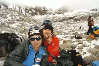 张朝阳总是起大早赶晚集: 直播带货能救搜狐吗?