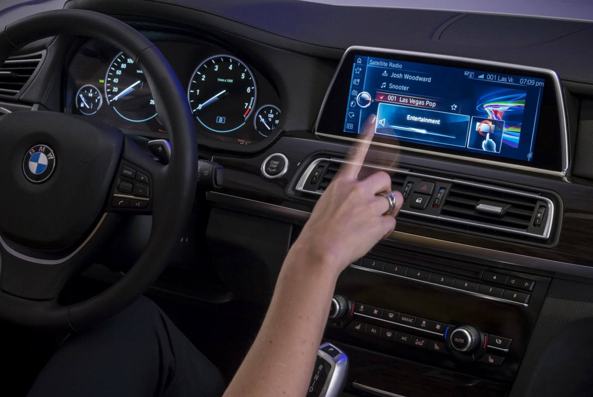 除了互联网公司,智能交互迭代车联网还有三种打开方式,咨询派,车厂派