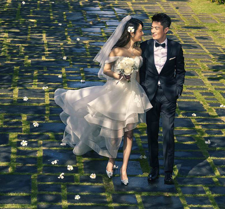 十年挚友变挚爱,霍建华林心如终成婚;时光网2.8亿美元卖身万达影院 - 