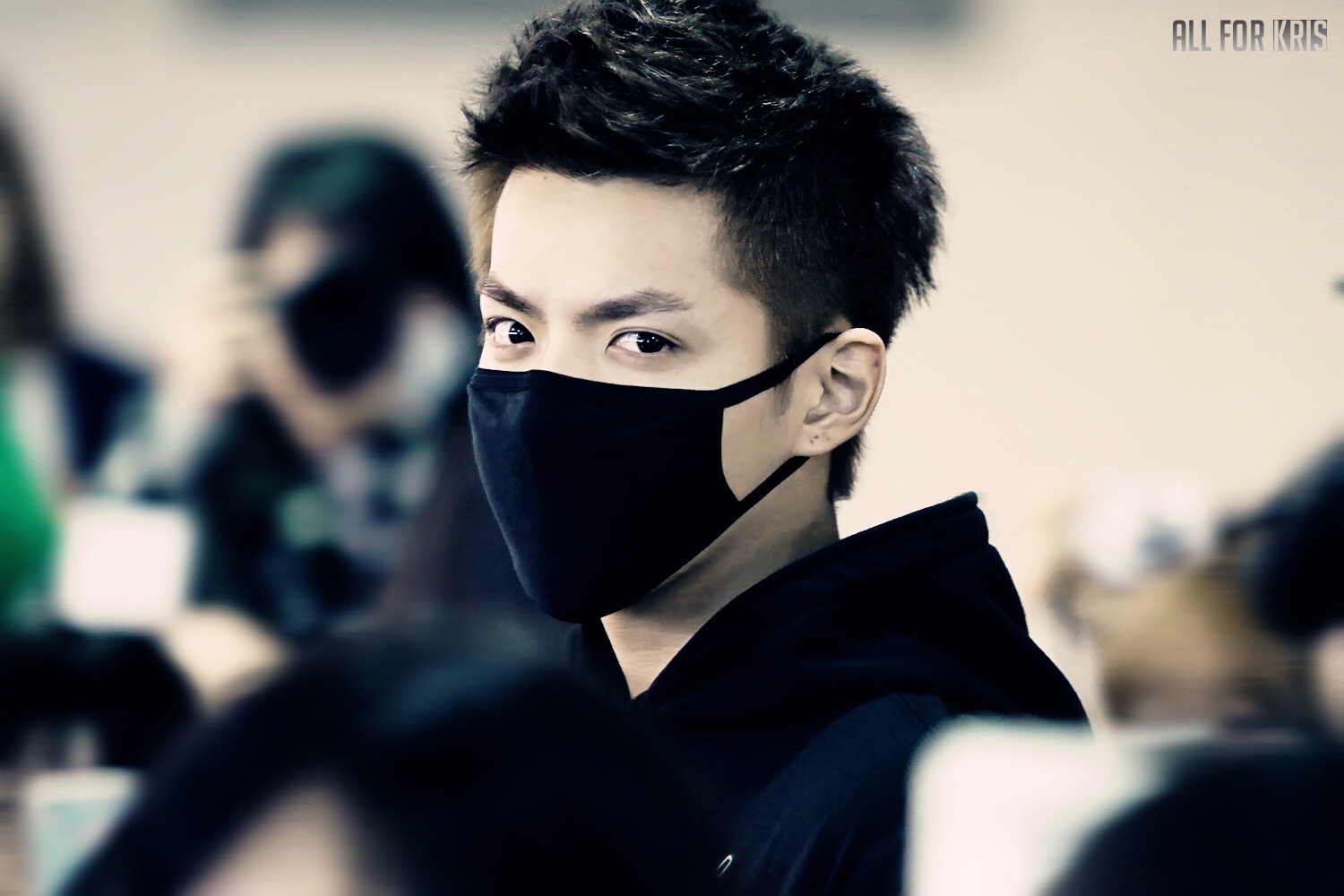 2010年,许超刚刚本科毕业就去了迅雷,成为了迅雷看看的产品经理.