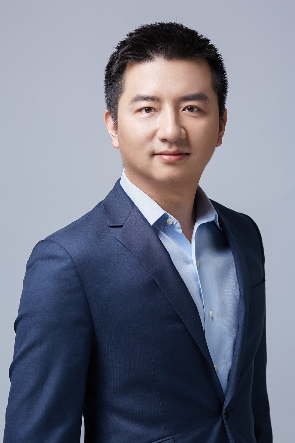 金城 洪泰基金 董事总经理   旅游   文化娱乐   消费  关注