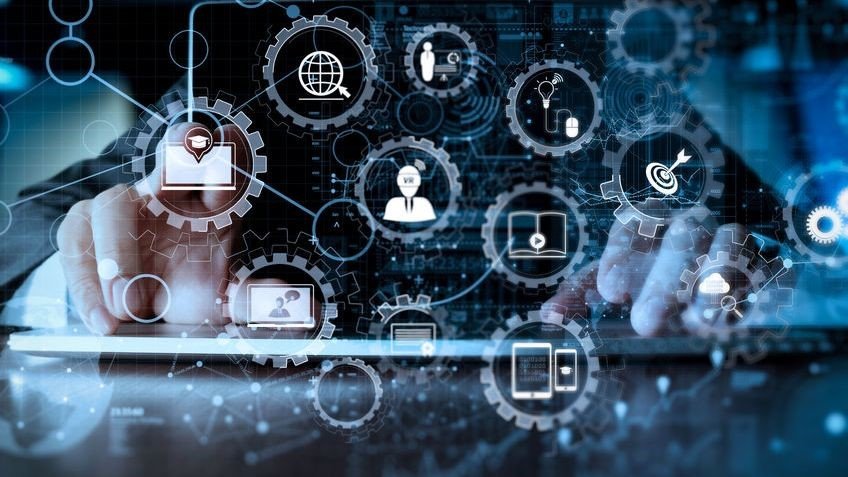 ��·�����Ĵ�ͳ��ҵ�����ӭ��ת��������ҵ·���Ĵ��죿1.jpg ��·�����Ĵ�ͳ��ҵ�����ӭ��ת��������ҵ·���Ĵ��죿1.jpg