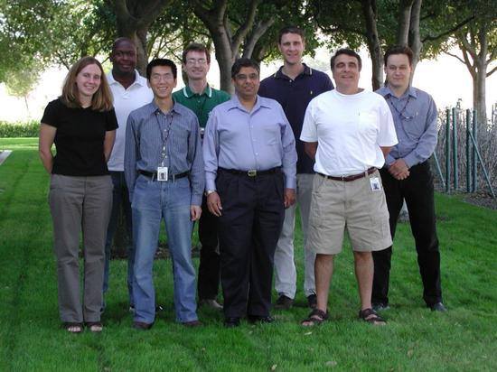 徐易容在IBM阿莫顿研究院工作-正中是数据挖掘教父Rakesh Agrawal