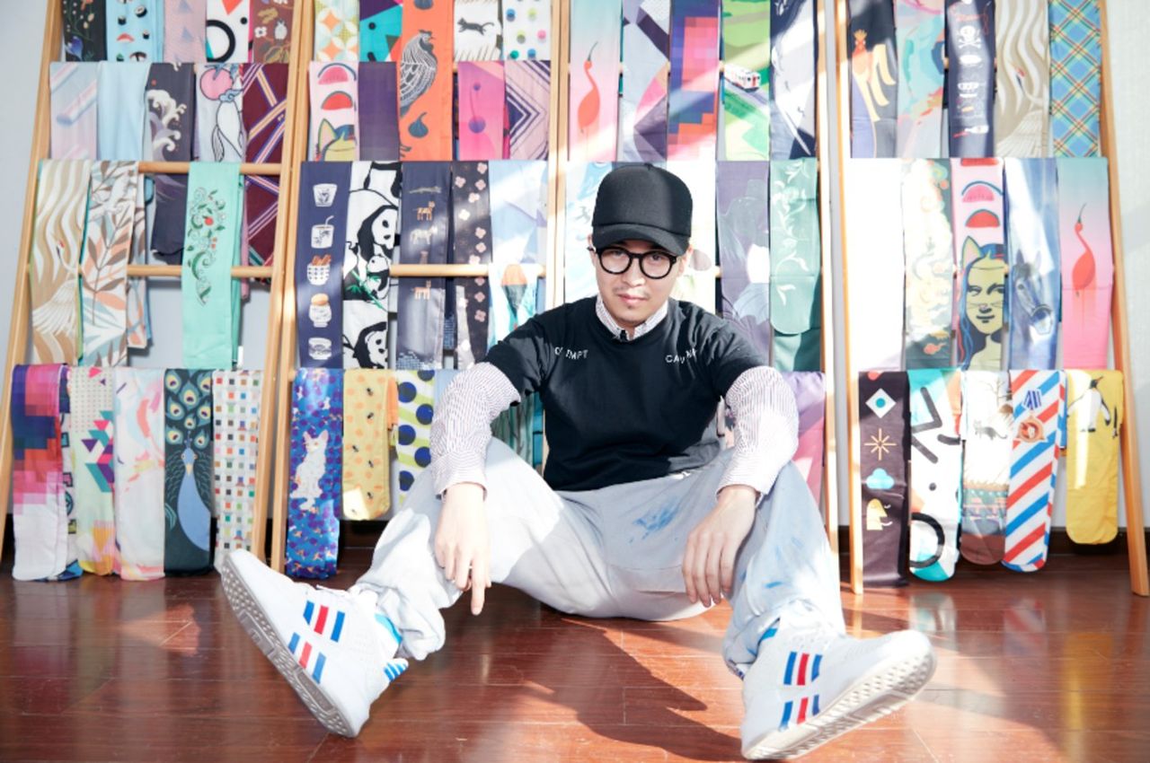 胥晓龙和他的丝袜作品们