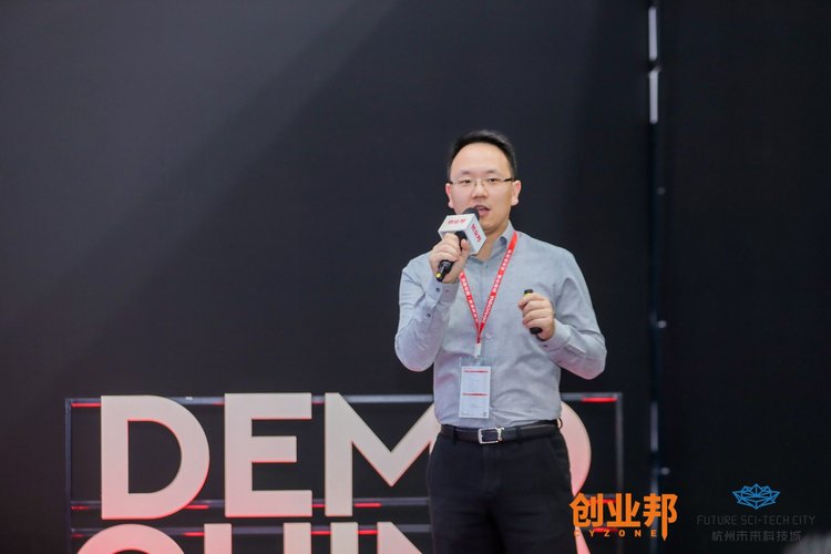 精锐教育集团副总裁焦典解密：技术创新如何引领教育变革之路？