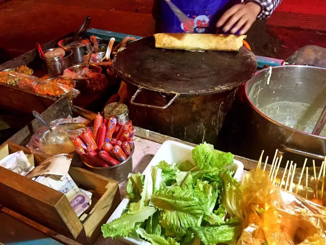 3000万人摆地摊,小买卖,大生意