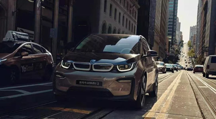 宝马走出东北，12年后再赌电动汽车，能靠中国翻盘吗？ | 撩车