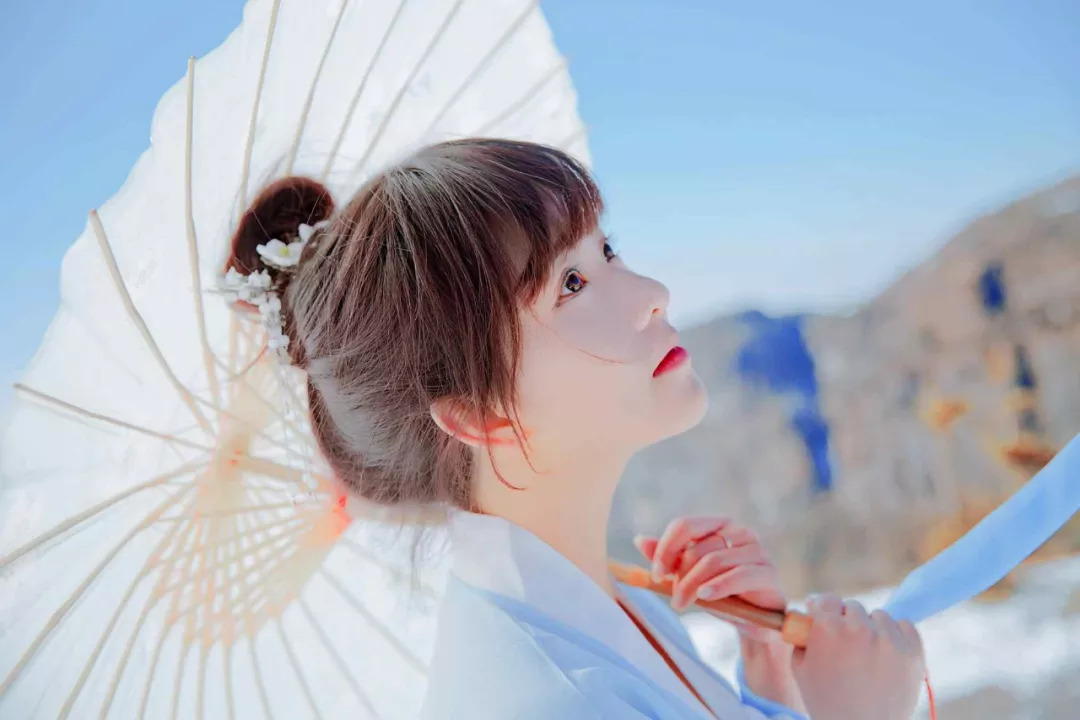 00万人疯追,年销10亿,阿里入局,汉服到底是如何火遍中国的?"