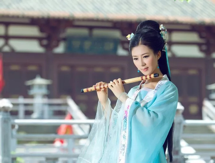 00万人疯追,年销10亿,阿里入局,汉服到底是如何火遍中国的?"