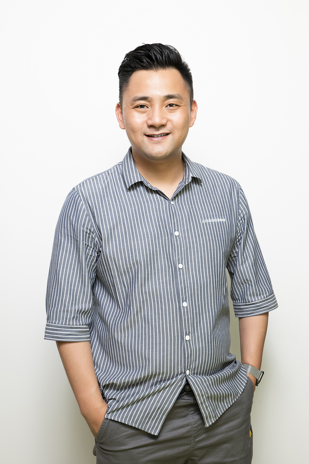 左点创始人朱江涛硕士毕业于武汉理工大学,在校期间就进行了广泛的