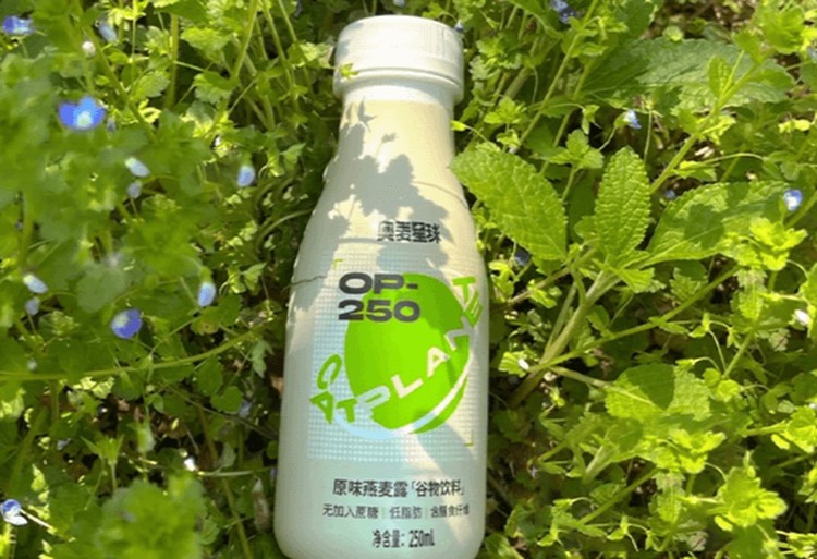 小小植物奶,引领千亿市场新风向