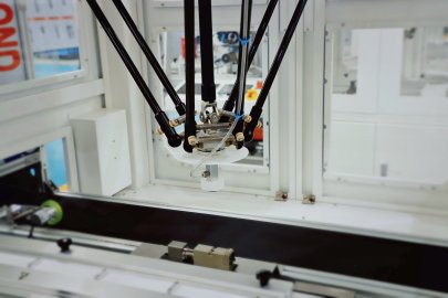 打造国产轻工行业机器人一站式服务，「翼菲自动化」构建产业融合技术优势