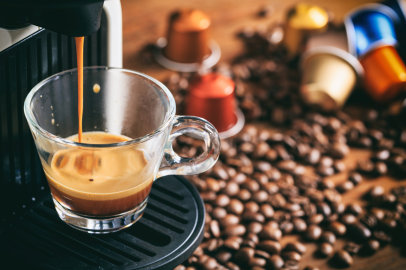 分子咖啡叫板星巴克：没有咖啡豆的咖啡，能算咖啡吗？