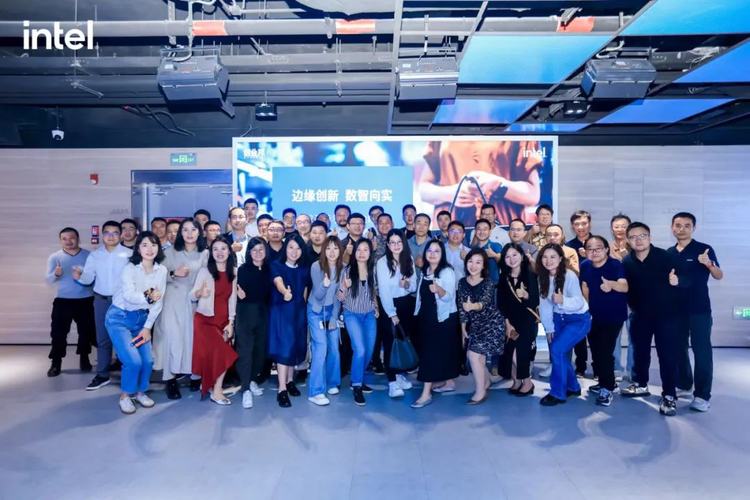 2023英特尔智能边缘行业应用巡展·智慧零售站成功举办，开启未来智能零售新时代