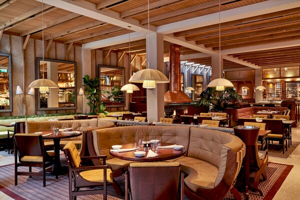 1 Hotel Mayfair的一层极品餐厅Dovetale由米其林二星级厨师Tom Sellers主理