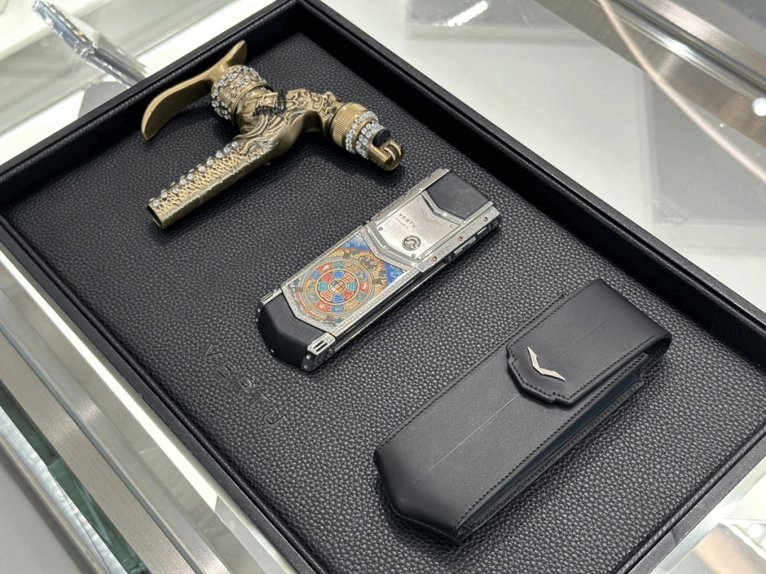 vertu"水龙头打火机"卖两万,手机厂做奢侈品比lv还野! - 创业邦