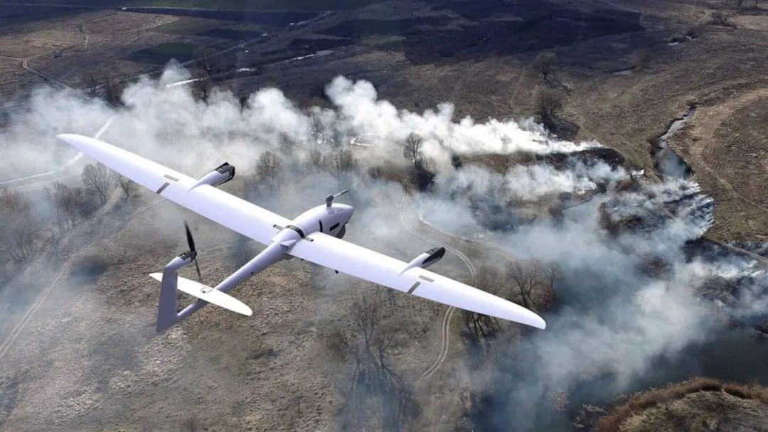 Quantum-Systemsの次世代eVTOL固定翼SUAS「Vector」、中距離の偵察ミッションを支援 – DRONE