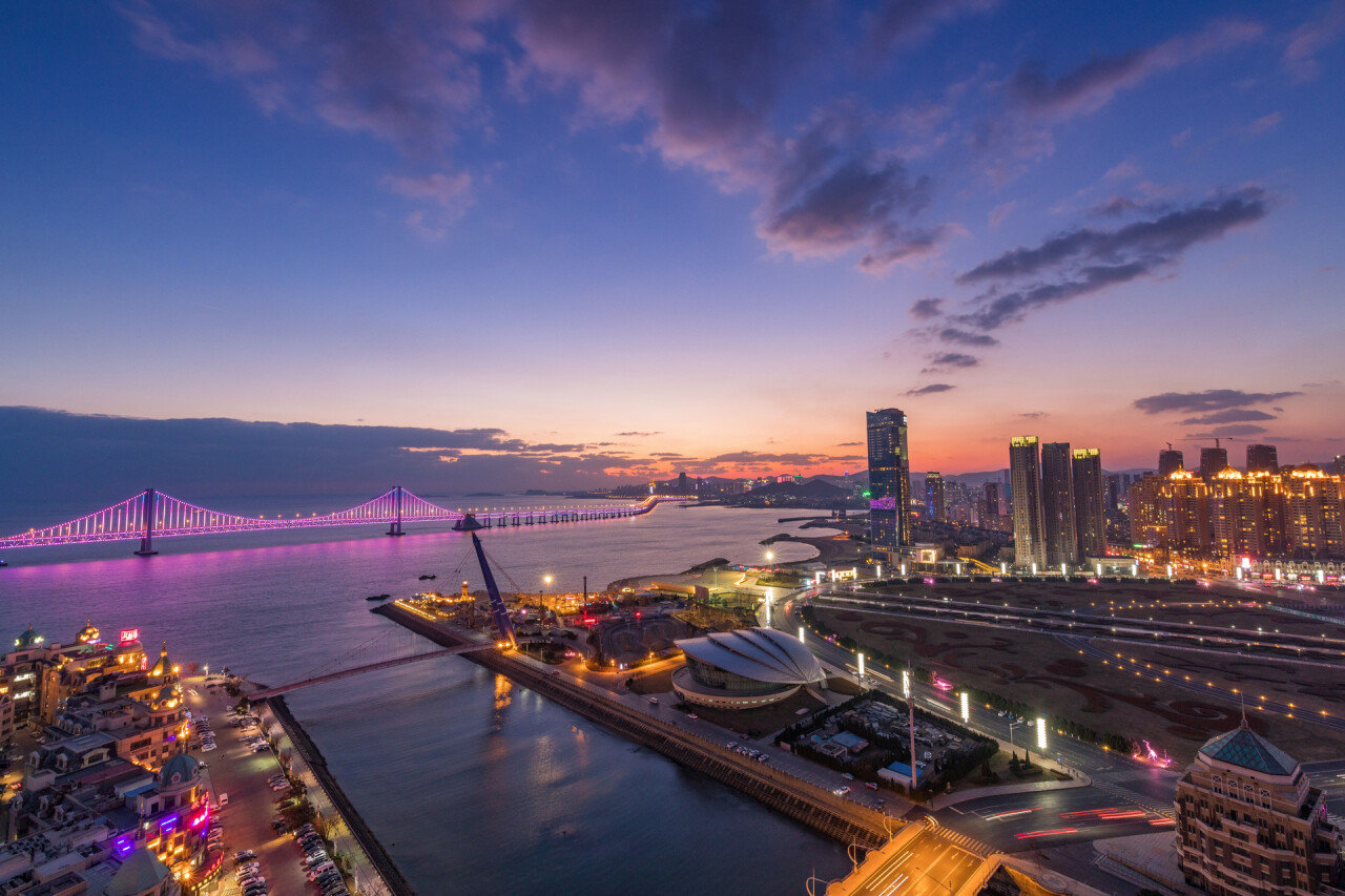 摄图网_500748520_banner_大连跨海大桥夜景（企业商用）.jpg