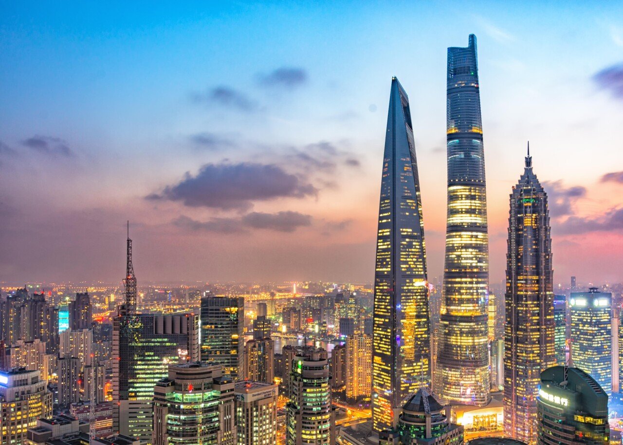 摄图网_500648800_上海CBD夜景(企业商用).jpg