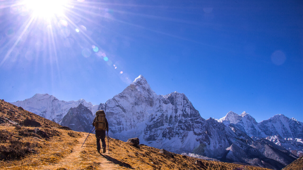 摄图网_500599228_banner_户外登山（企业商用）.jpg