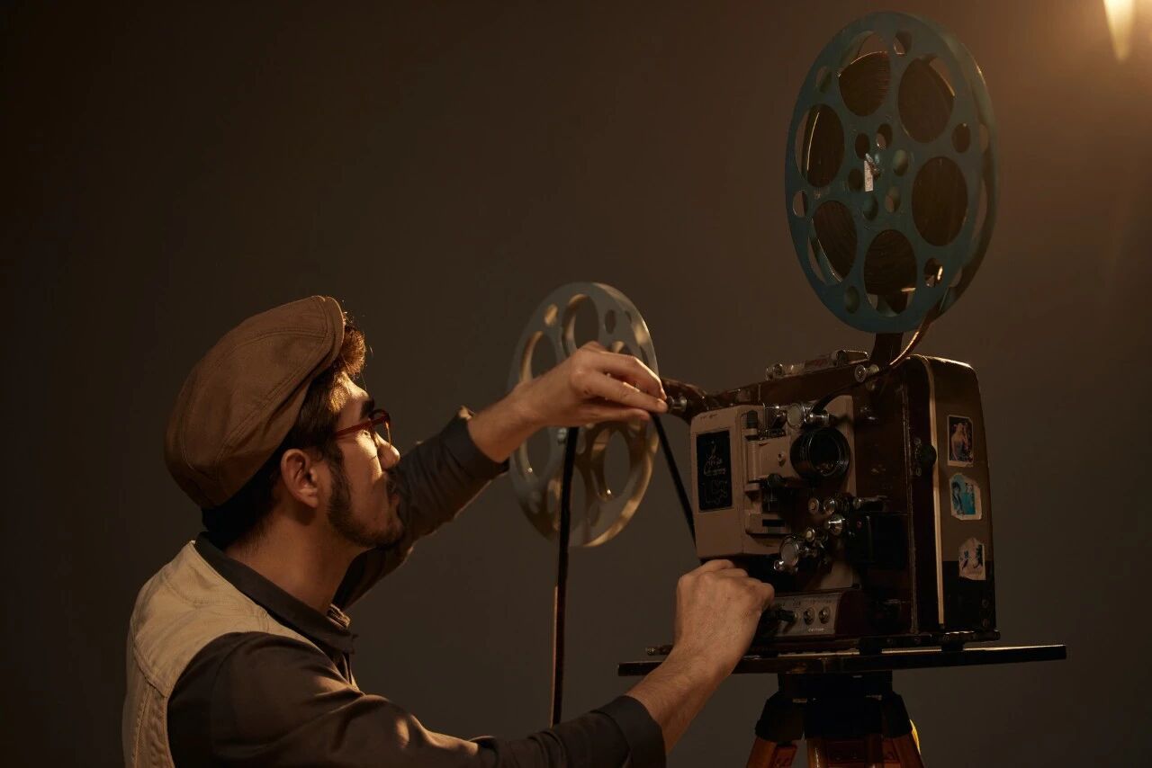 短剧爆款频出，赚钱却更难了